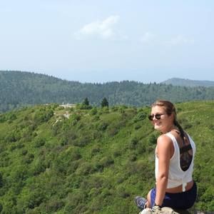 Meet your Posher, Emily